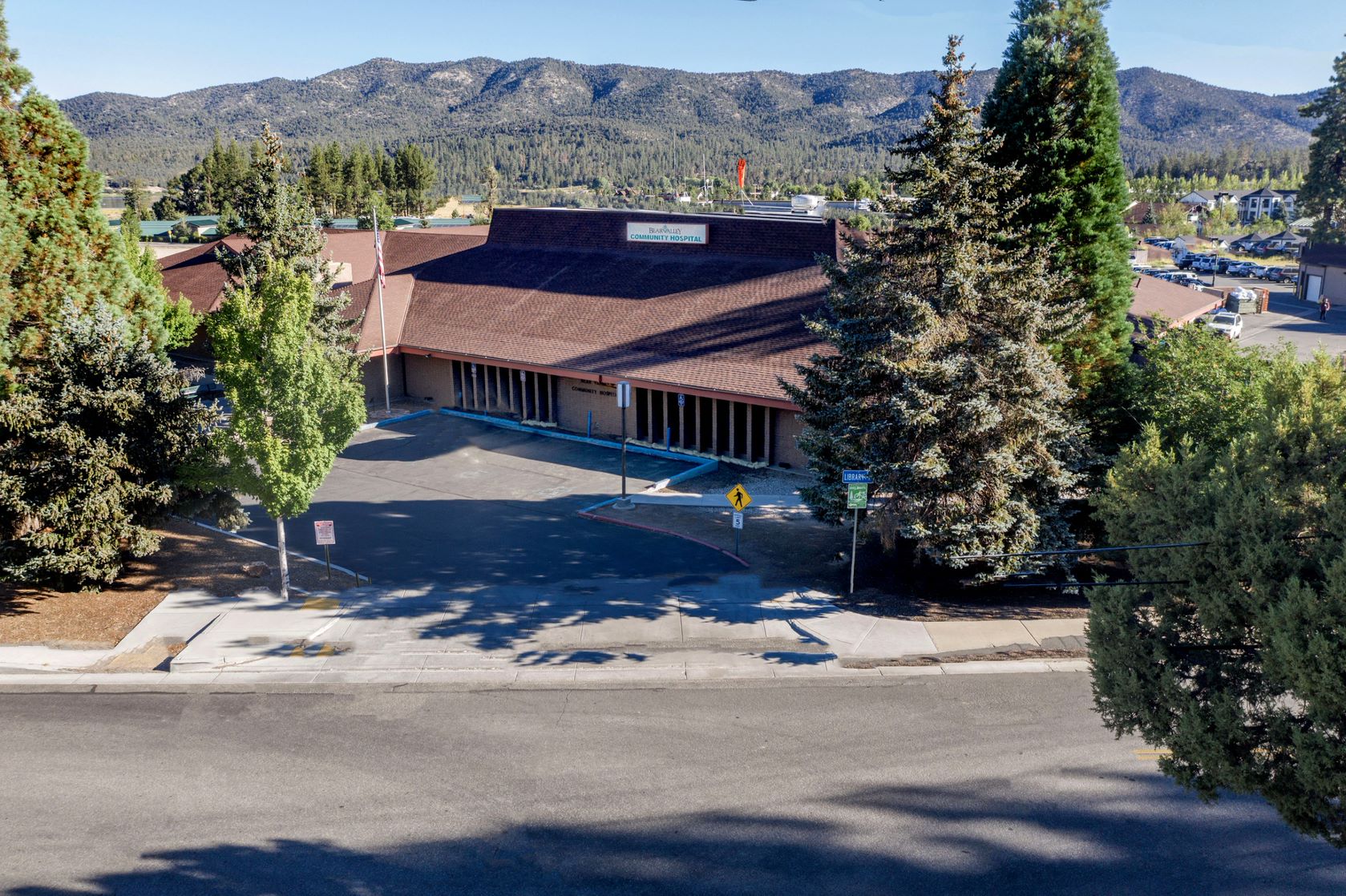 Bear Valley Community Hospital photo 9